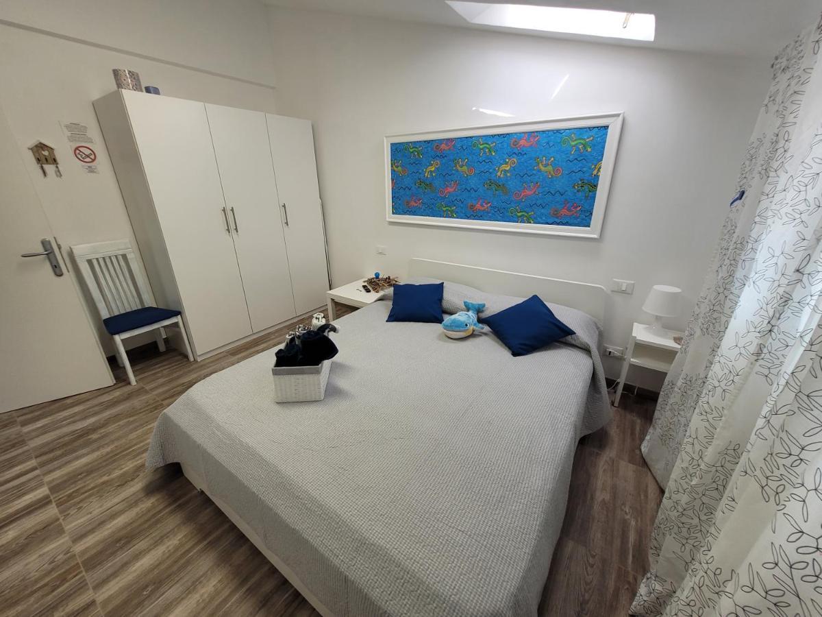 Villa Sonia Apartment & Rooms Lignano Sabbiadoro Exteriör bild