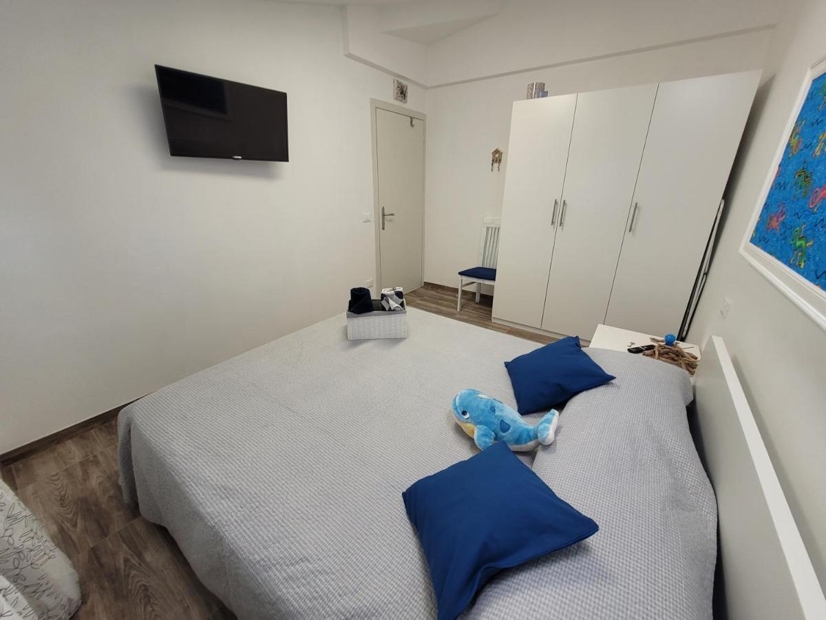 Villa Sonia Apartment & Rooms Lignano Sabbiadoro Exteriör bild