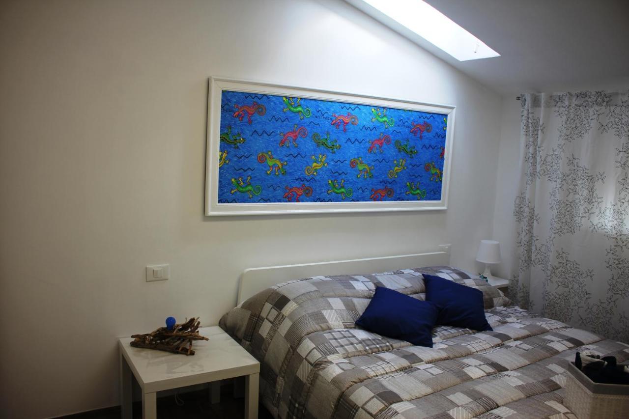 Villa Sonia Apartment & Rooms Lignano Sabbiadoro Exteriör bild