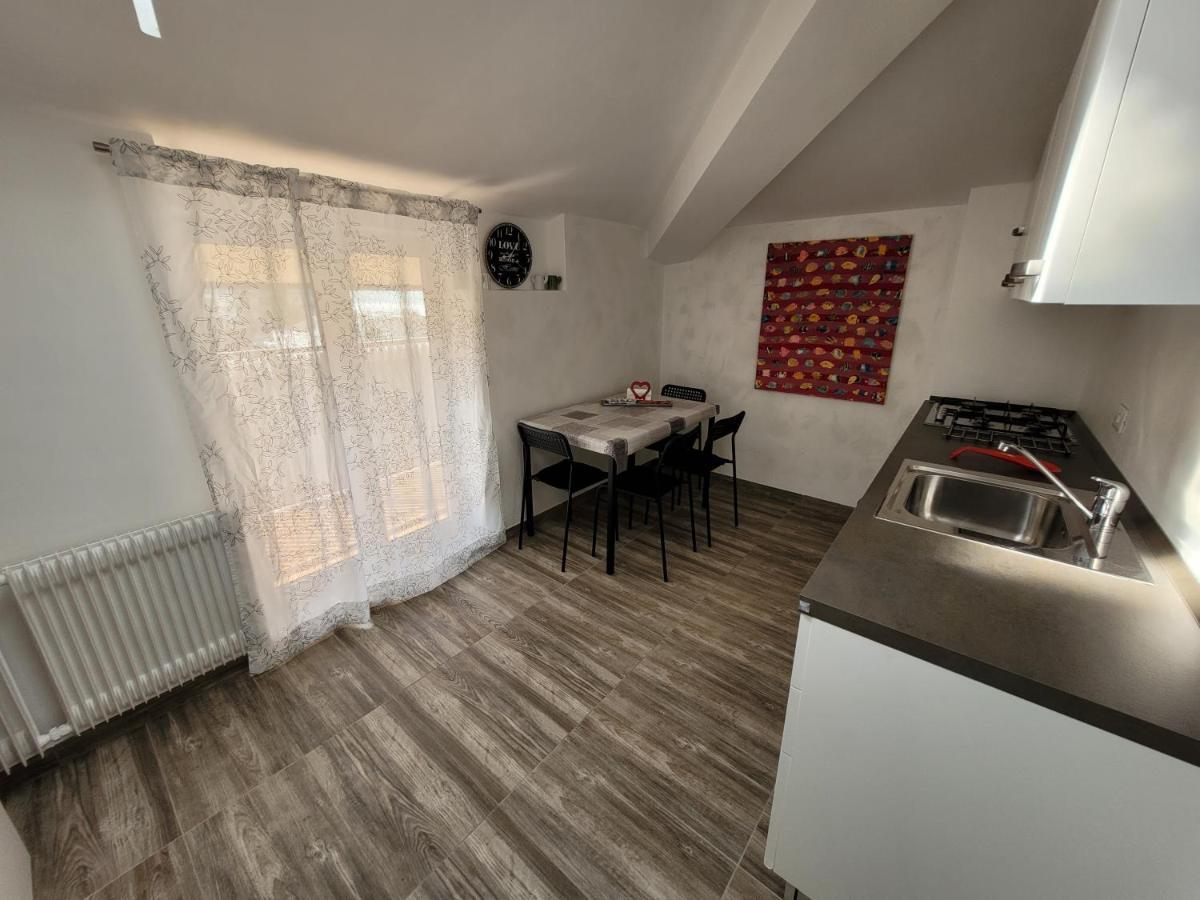 Villa Sonia Apartment & Rooms Lignano Sabbiadoro Exteriör bild