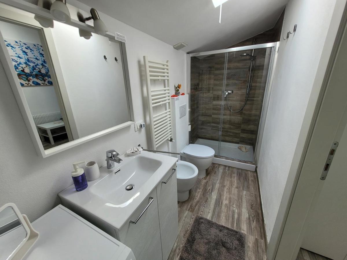 Villa Sonia Apartment & Rooms Lignano Sabbiadoro Exteriör bild