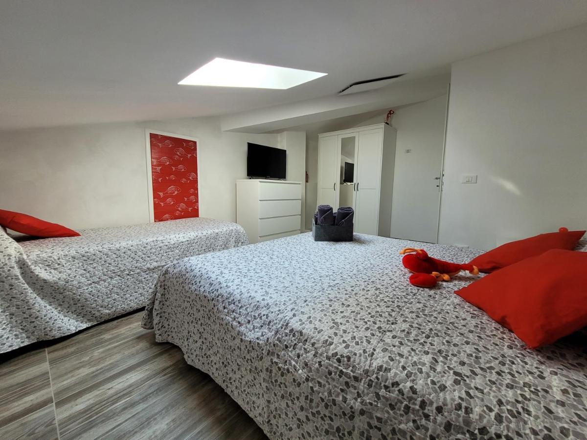 Villa Sonia Apartment & Rooms Lignano Sabbiadoro Exteriör bild