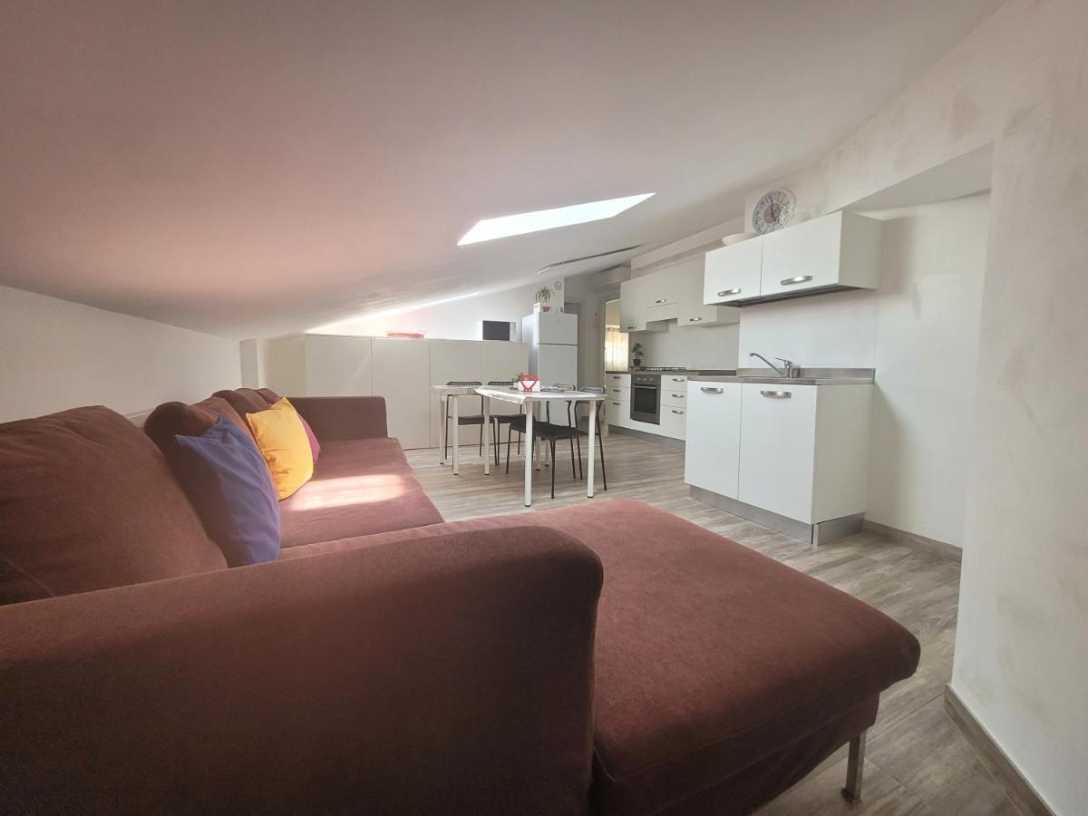 Villa Sonia Apartment & Rooms Lignano Sabbiadoro Exteriör bild